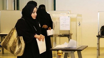 20 phụ nữ Ả Rập Saudi trúng cử lần đầu tiên
