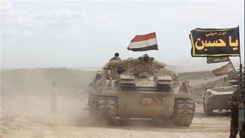 Iraq ồ ạt tấn công IS giành lại thành phố lớn nhất miền Tây