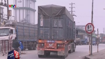 Hàng nghìn xe quá tải trốn trạm thu phí trên Quốc lộ 5 mỗi ngày