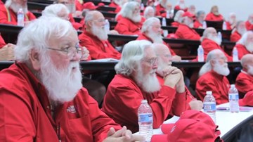 Trường đại học đào tạo...ông già Noel