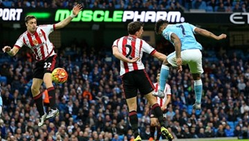 Hàng công bùng nổ, Man City 