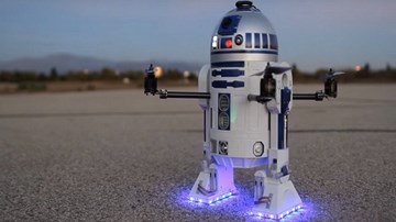 Chiêm ngưỡng chú robot biết bay lên không trung