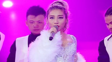 The Remix 2016: Hằng Bingboong biểu diễn 
