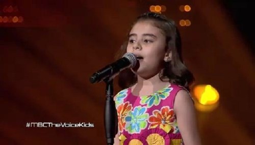 Rơi nước mắt nghe bé gái Syria hát 'cho em hòa bình'