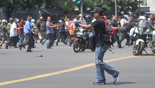Tấn công khủng bố ở Jakarta qua lời kể của nhân chứng