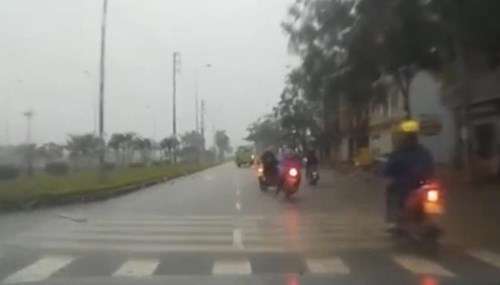 Va chạm giao thông do thiếu quan sát từ cả hai chủ xe