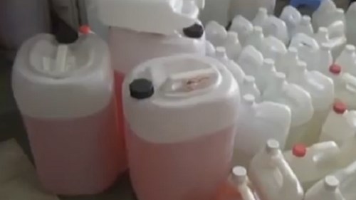 Hãi hùng 2 cơ sở đổ hóa chất 