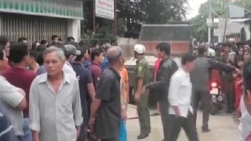 Bé gái lớp 1 chết thương tâm dưới gầm “hung thần” xe tải