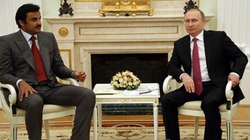 Putin tặng chim ưng cho Quốc vương Qatar