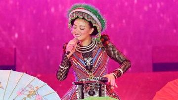 The Remix 2016 - tập 4: Maya dễ thương khi hoá thân thành cô gái dân tộc Thái