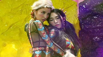 The Remix 2016 - tập 4: Emily và Hạnh Sino biểu diễn ca khúc 