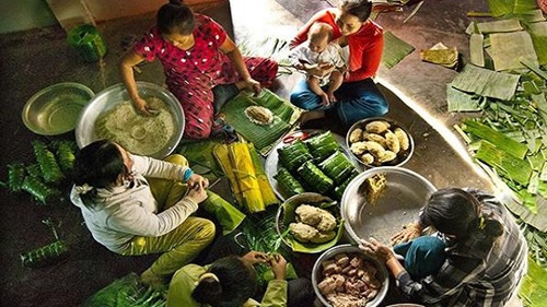 Gói bánh chưng: Gói tay trái, 