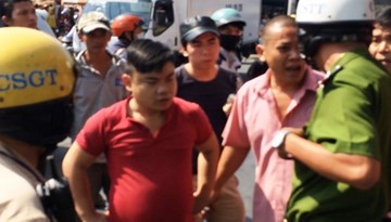 Tài xế giằng co khiến CSTT phải nổ 3 phát súng