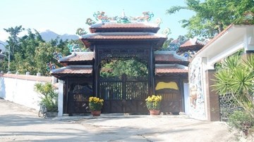Gia hạn tháo dỡ biệt phủ không phép trên đèo Hải Vân