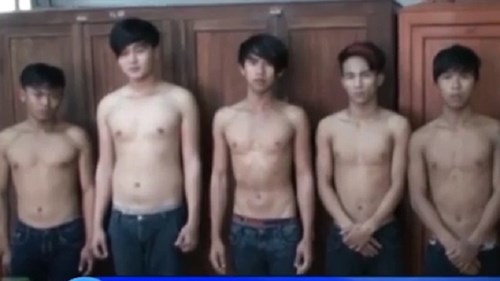 Côn đồ truy sát kẻ thù, xông vào trường dọa giết giáo viên