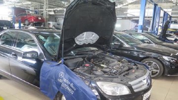 Hàng loạt ô tô gặp sự cố nghi do chất lượng xăng