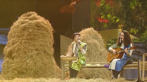 Gala Giai điệu Tự hào 2015: Hạt gạo làng ta - Trần Thu Hà & My Anh