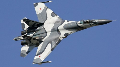 Tiêm kích Su-27 Nga thị uy sức mạnh ở Crimea