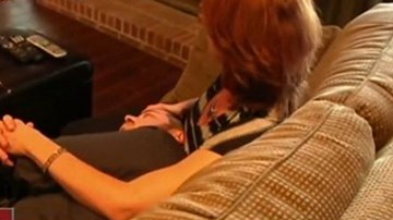 Hái ra tiền nhờ dịch vụ... ôm thuê tại Mỹ