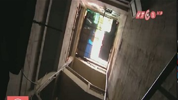 Nhà 100 tuổi chờ sập nhưng không được phép sửa