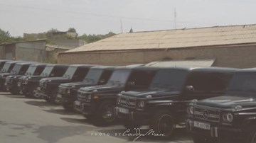 Đoàn xe cưới gồm hơn 20 chiếc Mercedes-Benz G-Class