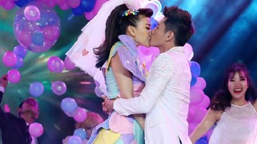 The Remix 2016 - tập 7: Màn khóa môi nghẹt thở của mẹ một con trên truyền hình