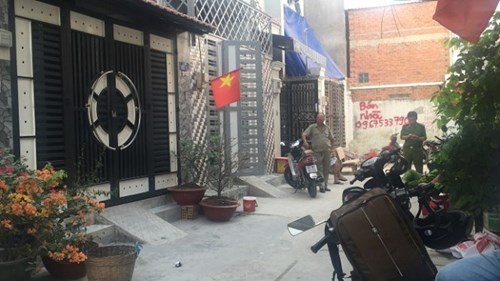 Chồng đâm vợ nhiều nhát đến chết nghi do ghen