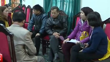 Người tham gia tuyến dưới chật vật đòi tiền Liên kết Việt