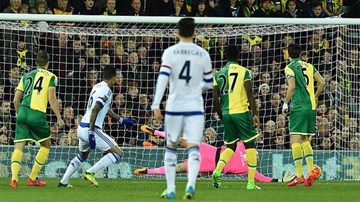 Đánh nhanh diệt gọn, Chelsea leo lên thứ 8