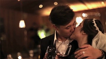 Màn cầu hôn lãng mạn của cặp đôi Sài Gòn gây sốt