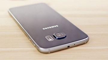 Đánh giá nhanh Galaxy S7: Dễ cầm, camera chụp nhanh