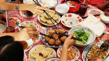 10 mẹo hay kìm hãm ngay tình trạng ăn quá đà