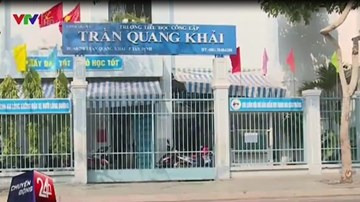 Hơn 30 học sinh nhập viện nghi do ngộ độc thức ăn