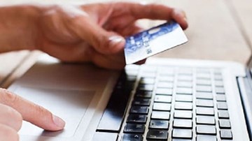 Mua thuốc qua mạng: 50% cửa hàng bán thuốc giả