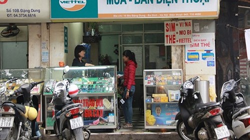 Vụ trao nhầm con: Một nhà dừng tìm kiếm, một nhà bị lừa tiền