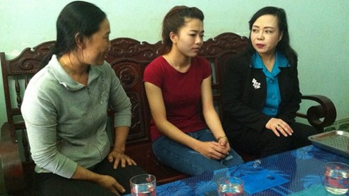 Bộ trưởng Y tế hứa nhận nữ sinh bị cưa chân vào ngành