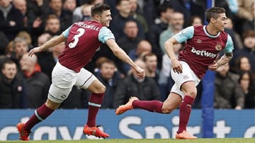 Siêu phẩm hạ Courtois đẹp nhất vòng 31 Ngoại hạng Anh