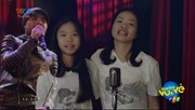 Vợ và con gái Trần Lập mỉm cười hát 'Đường tới ngày vinh quang'