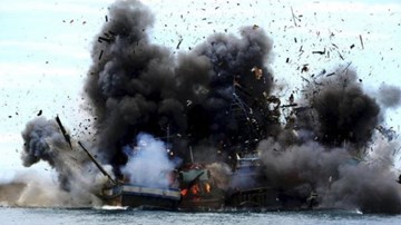 Indonesia đánh chìm 13 tàu cá Việt Nam