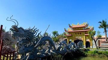 Nghệ sĩ Hoài Linh được cấp giấy phép xây nhà thờ tổ