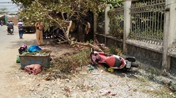 Người phụ nữ tông tường rào, chấn thương nặng khi truy đuổi cướp