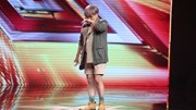Chàng trai bị bệnh do bạo hành gây xúc động tại X-Factor