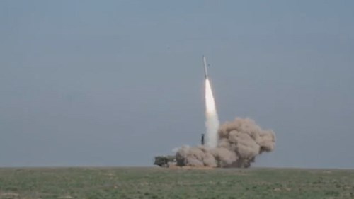 Xem tên lửa Nga diệt mục tiêu cách 200km