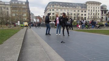 Đánh rơi ví thử lòng người đi đường và cái kết siêu bất ngờ