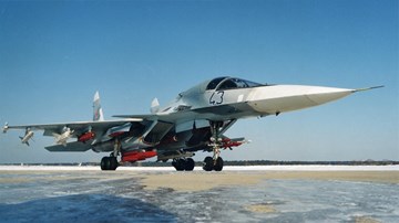 Xem chiến cơ Su-34 phá băng trên sông
