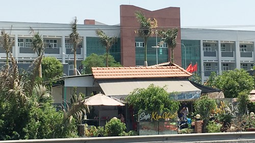 Nhiều luật sư muốn bào chữa miễn phí cho chủ quán cà phê bị khởi tố