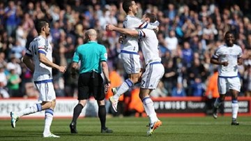 Hazard hồi sinh, Chelsea thắng to trên sân khách