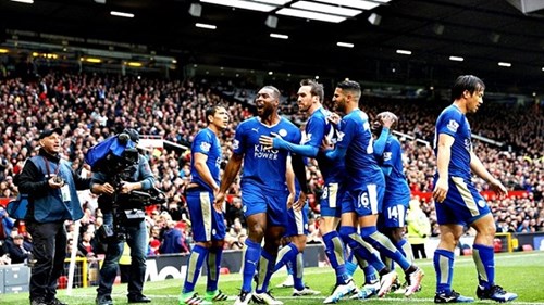 Chia điểm với MU, Leicester chưa thể xưng vương