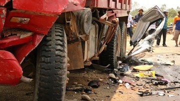 Quảng Ngãi: Tai nạn kinh hoàng, 3 người chết, 8 người bị thương