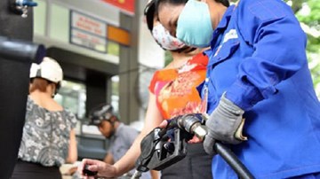Giá xăng có thể sẽ tăng mạnh vào chiều nay